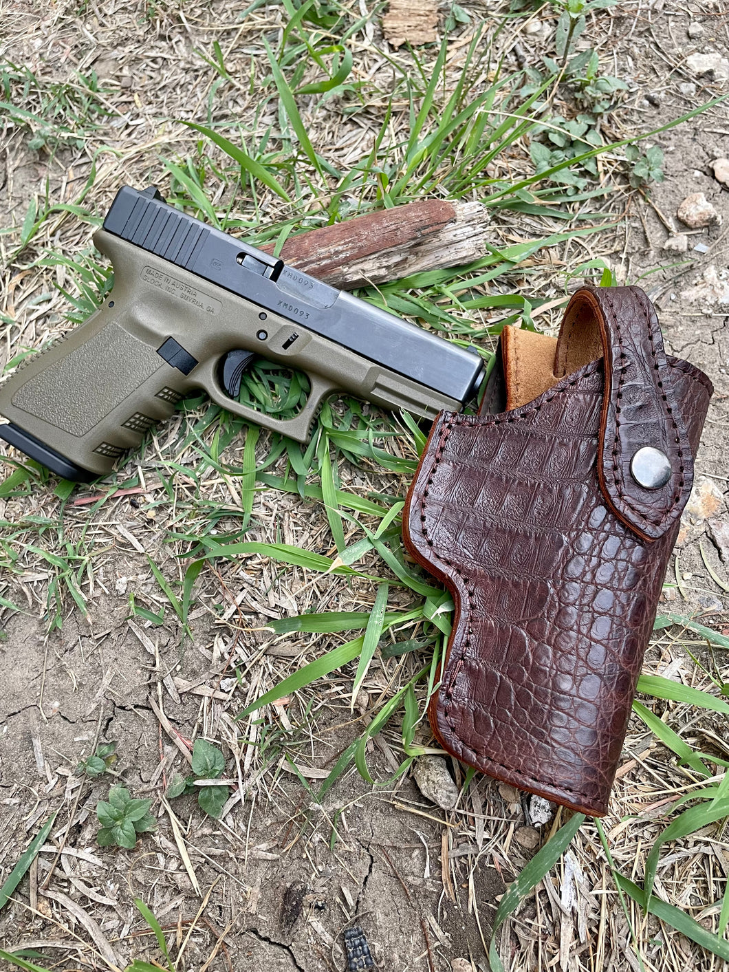 GLOCK gator snap on