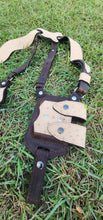 Load image into Gallery viewer, Shoulder holster/ Arquera

