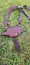 Load image into Gallery viewer, Shoulder holster/ Arquera
