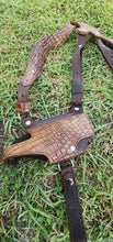 Load image into Gallery viewer, Shoulder holster/ Arquera
