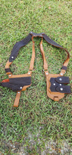 Load image into Gallery viewer, Shoulder holster/ Arquera
