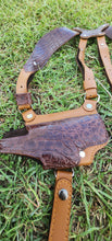 Load image into Gallery viewer, Shoulder holster/ Arquera
